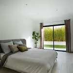 - Vue Avec Piscine Privee Casa de Férias *