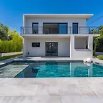 Casa de Férias - Vue Avec Piscine Privee *