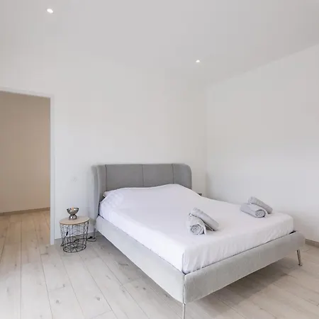 - Avec Piscine Proche Saint Aygulf